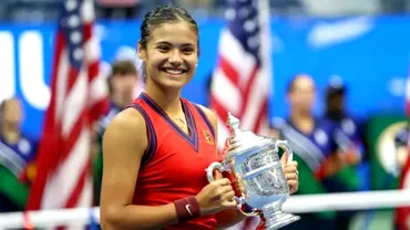 Emma Raducanu milionara la doar 18 ani Cati bani ii aduce victoria de la US Open