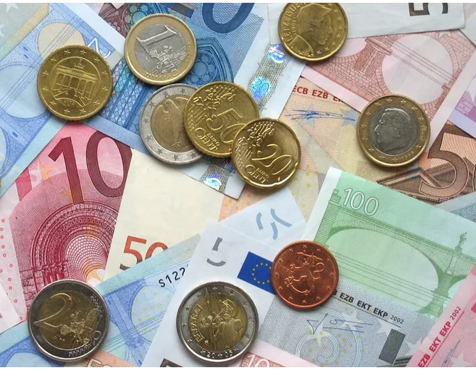 Curs valutar BNR vineri 26 aprilie Cum va incheia saptamana moneda euro