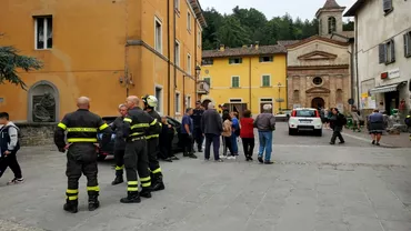 Cutremur in Italia mai multe scoli au fost inchise un azil de batrani a fost evacuat Oamenii au iesit panicati pe strazi