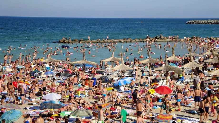 Cel mai aglomerat weekend pe litoralul romanesc Unde trebuie sa mergi ca sa eviti ingramadeala