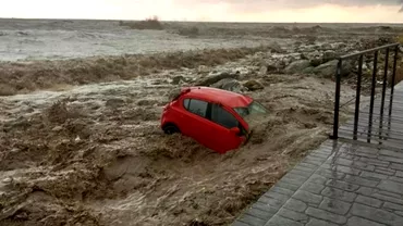 Peste 200 de cetateni romani vor fi evacuati din Grecia Anuntul facut de MAE dupa inundatiile teribile