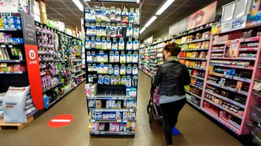 Program de 1 mai Cora Auchan Kaufland Mega Imagine Lidl si Carrefour Cand e deschis la supermarketuri