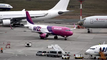 Cursa Bucuresti  Viena suspendata de Wizz Air Cand intra in vigoare masura operatorului aerian