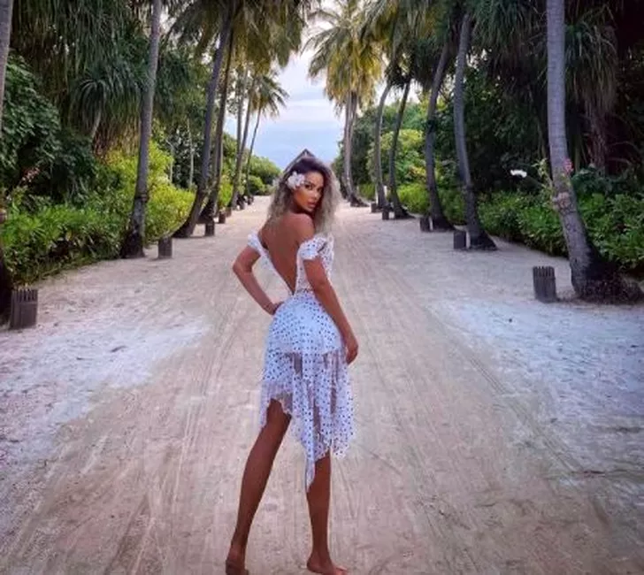 Bianca Drăgușanu se află în Maldive