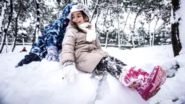 Bucurie pentru copii Urmeaza cea mai lunga vacanta de iarna din ultimii ani Cate zile libere sunt
