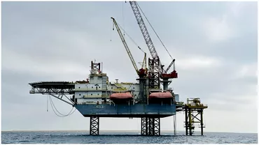 Lovitura pentru rusi Ucraina a recastigat doua platforme petroliere din Marea Neagra