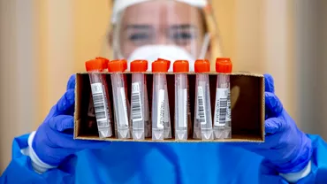 Coronavirus in Romania marti 26 aprilie 2022 Peste 700 de cazuri si 2 decese Situatie stabila la ATI Update