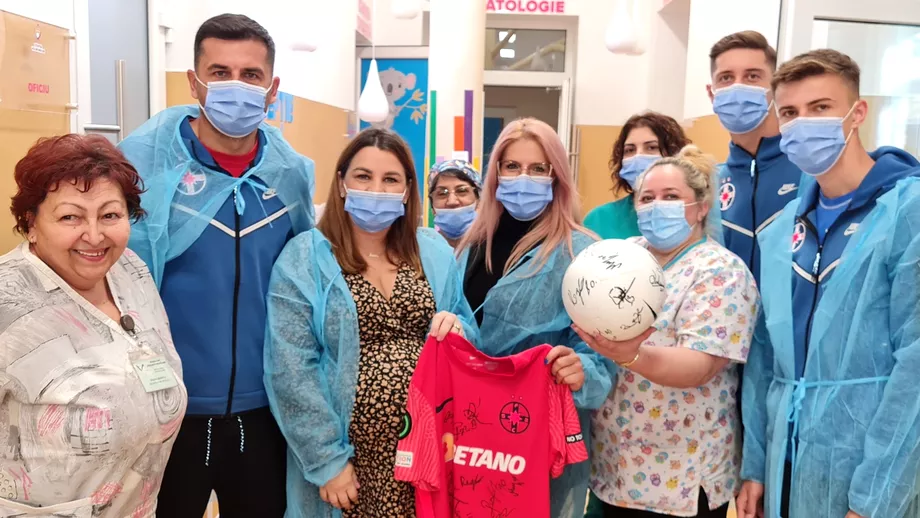 FCSB gest emotionat inainte de meciul cu UTA din Cupa Romaniei Betano Dica Tavi Popescu si Miculescu au vizitat o maternitate Foto