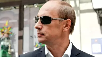Cine sunt cei 14 oameni din spatele lui Putin, care l-au cocoțat în...