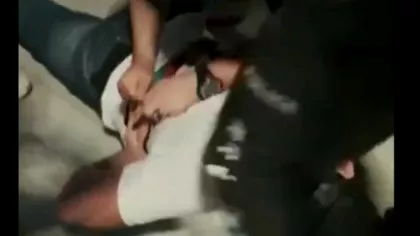 VIDEO Tratat cu brutalitate și arestat în Qatar după ce a strigat trei...