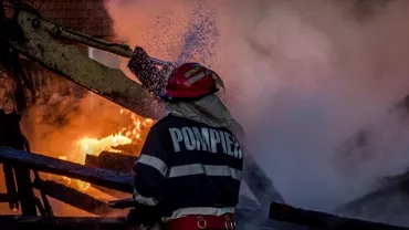 Incendiu la o fabrica de mezeluri din Timisoara Aproape 170 de angajati evacuati Cinci persoane spitalizate Video