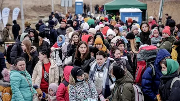Refugiatii ucraineni din Romania raman fara bani Sau imputinat si resursele centrelor de primire
