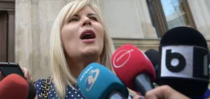Elena Udrea castiga timp pretios Decizia de extradare amanata pentru 3 iunie Sa se respecte legea si in cazul meu Update