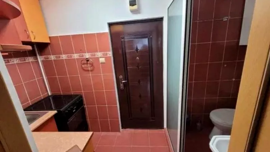 Un nou imobil face furori pe piata din Cluj Pret urias cerut pe garsoniera cu toaleta in bucatarie