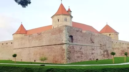 Cetatea din România care a adăpostit una dintre cele mai sângeroase închisori. Locul...