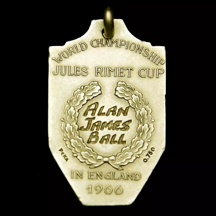 Medalia de campion mondial al lui Alan Ball