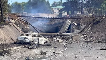 Carnagiu dupa explozia unei cisterne cu motorina blocata sub un pod Sunt cel putin 8 morti si zeci de raniti