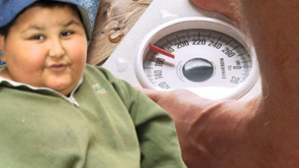 Foto. Cum arată astăzi Gabriel Măcărel, puștiul din Botoșani care avea 100 kg la 7 ani. “Lasă mâncarea, că iar ajungi la spital!”
