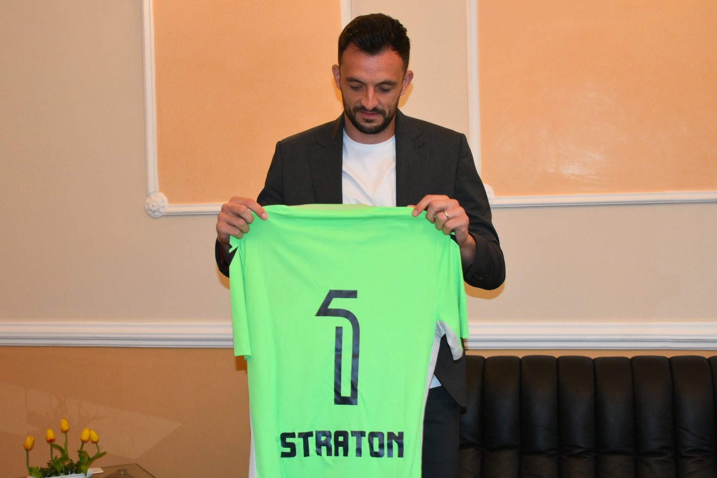 Cătălin Straton va purta numărul 1 la FC Argeş