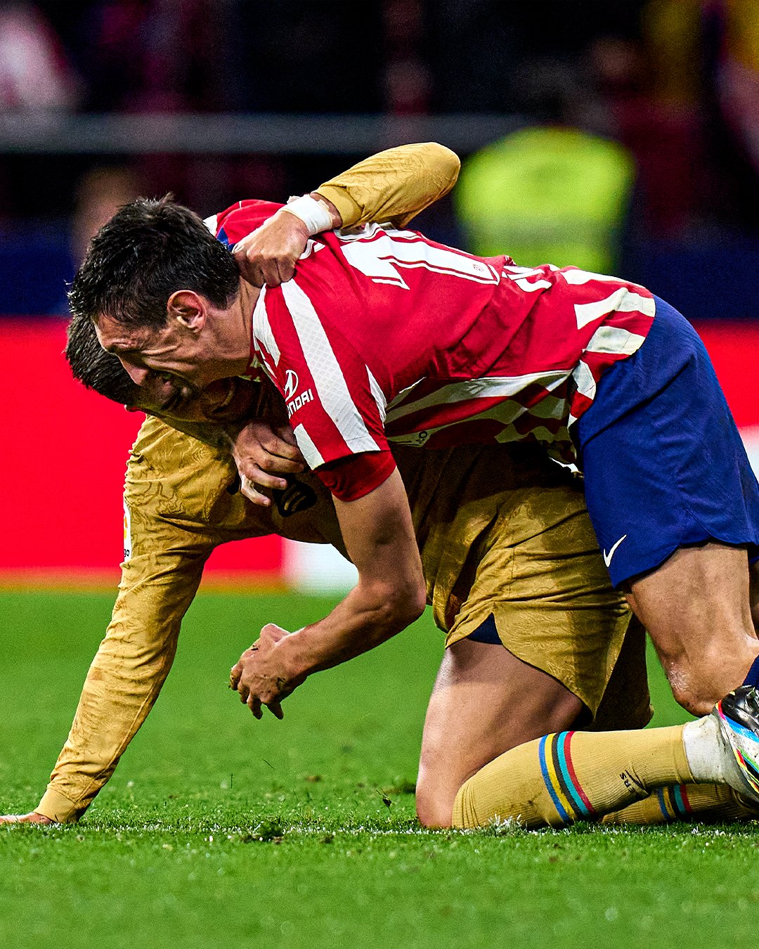 Stefan Savic și Ferran Torres au sărit la bătaie în Atletico Madrid - Barcelona 0-1. Sursă foto: Twitter.
