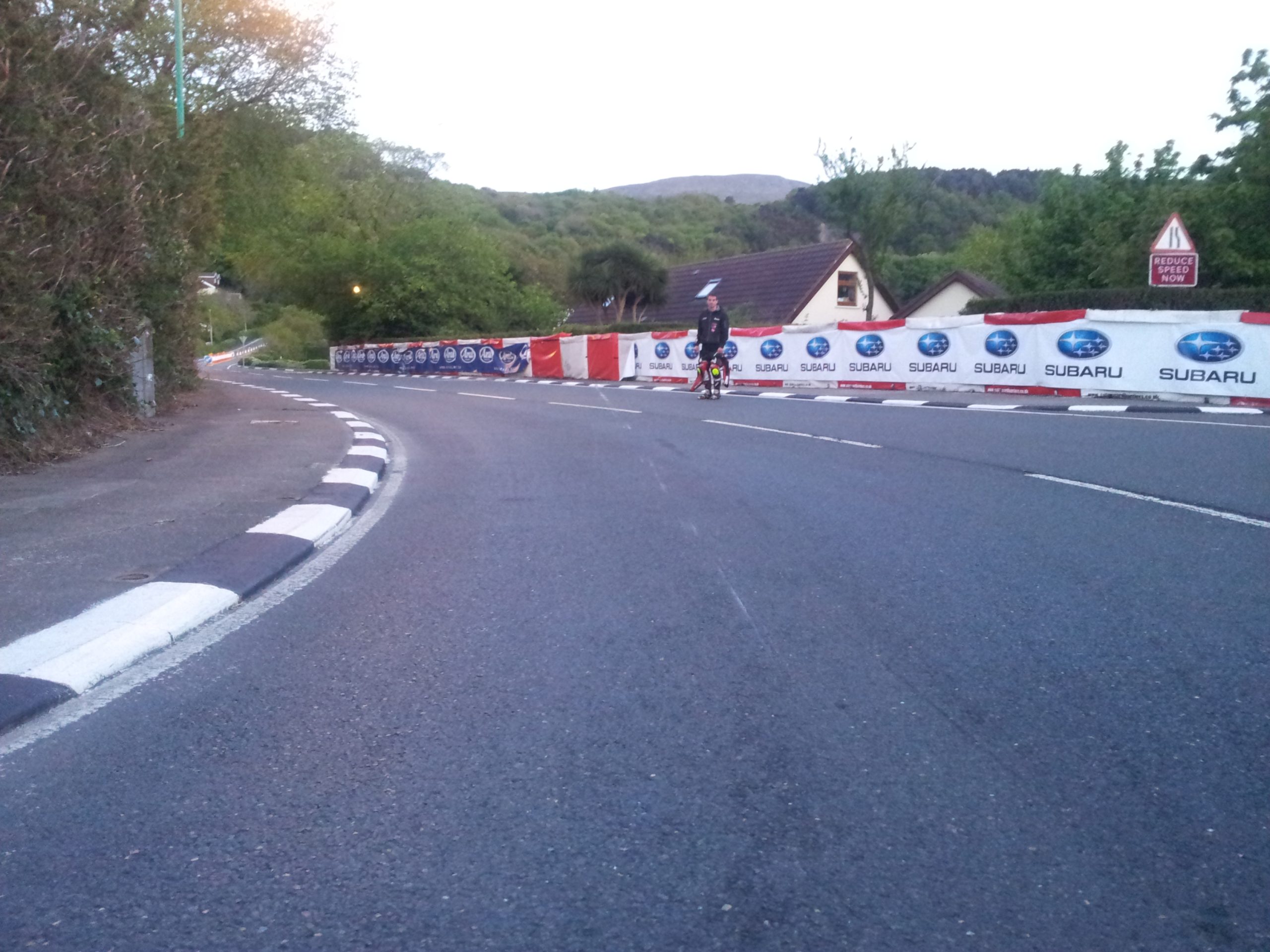 Imagine de pe circuitul Isle of Man TT