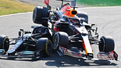 Un nou scandal între Lewis Hamilton și Max Verstappen! Acuzațiile britanicului, după accidentul...